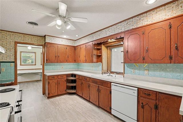 506 W Mississippi Street, Liberty, MO 64068