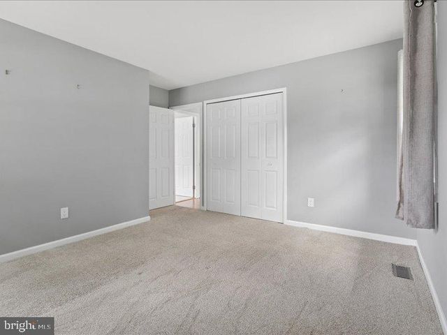 4133 POINT HOLLOW LN, Fairfax, VA 22033