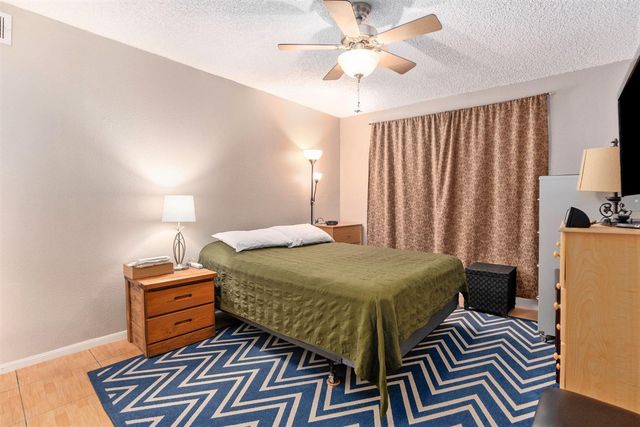 1500 Bay Area Boulevard 424, Houston, TX 77058