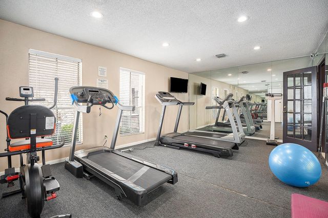 1500 Bay Area Boulevard 424, Houston, TX 77058