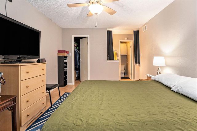 1500 Bay Area Boulevard 424, Houston, TX 77058
