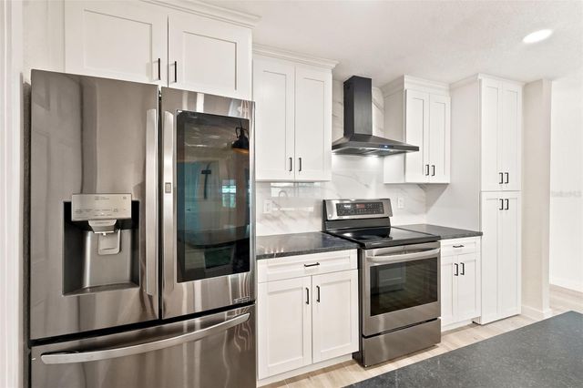 4700 CHANCELLOR STREET NE, St Petersburg, FL 33703