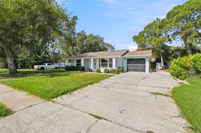4700 CHANCELLOR STREET NE, St Petersburg, FL 33703