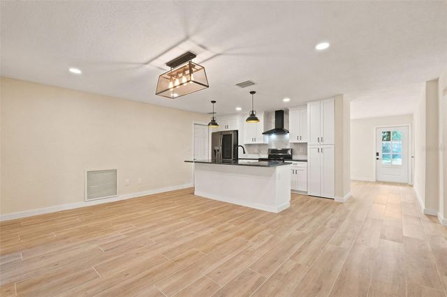 4700 CHANCELLOR STREET NE, St Petersburg, FL 33703