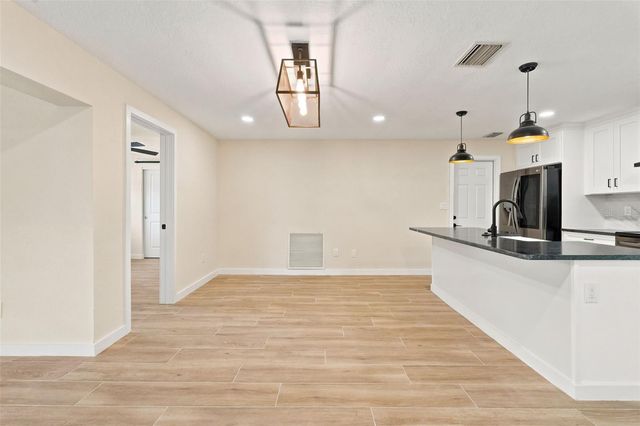 4700 CHANCELLOR STREET NE, St Petersburg, FL 33703