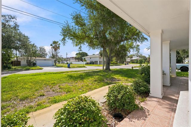 4700 CHANCELLOR STREET NE, St Petersburg, FL 33703
