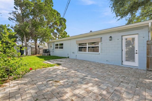 4700 CHANCELLOR STREET NE, St Petersburg, FL 33703