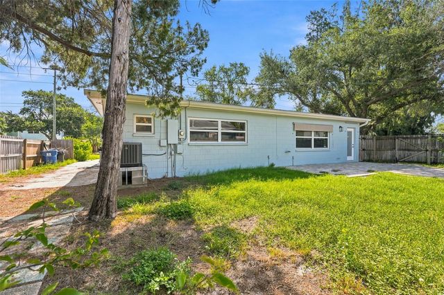 4700 CHANCELLOR STREET NE, St Petersburg, FL 33703
