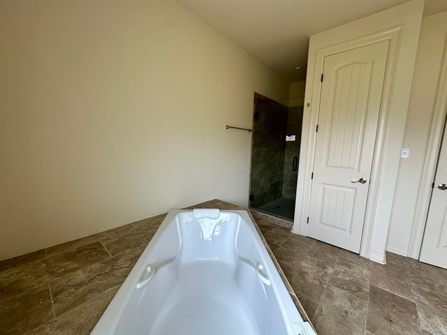 156 Terra LN, Longview, TX 75605