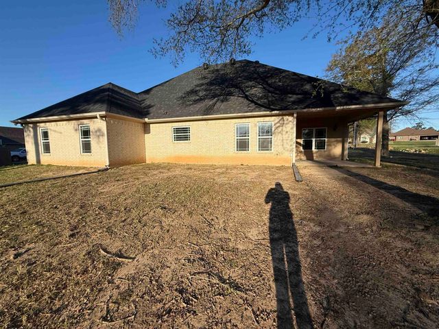 156 Terra LN, Longview, TX 75605