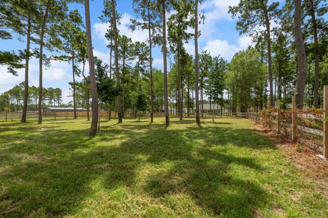 13432 Maverick Trail Road, Conroe, TX 77303