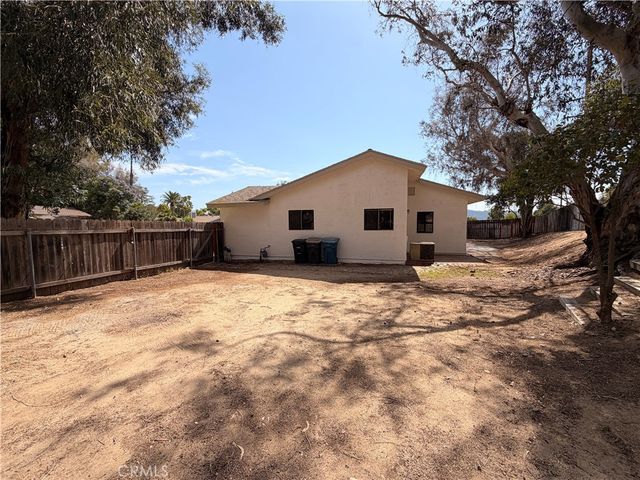 30240 Santa Cecilia, Temecula, CA 92592