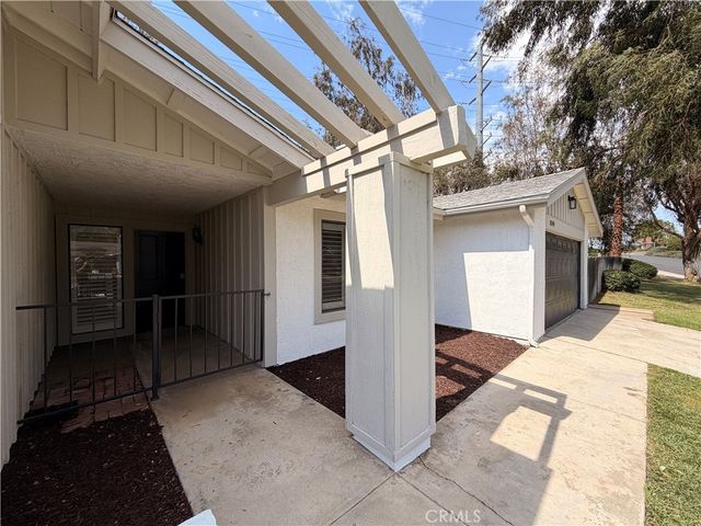 30240 Santa Cecilia, Temecula, CA 92592