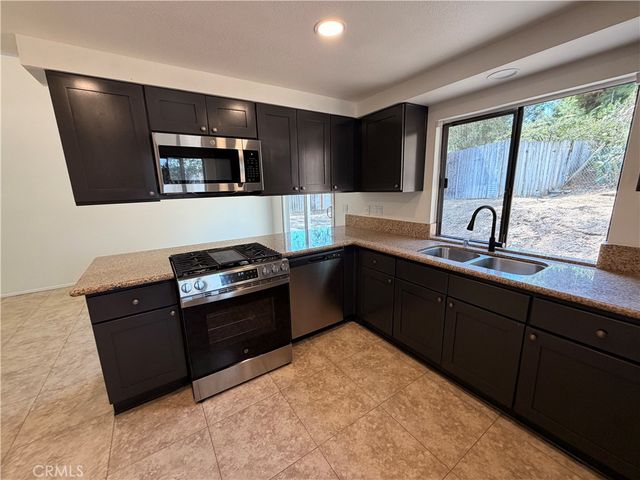 30240 Santa Cecilia, Temecula, CA 92592