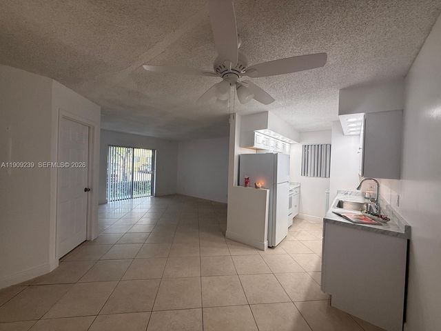523 Trace Circle 105, Deerfield Beach, FL 33441