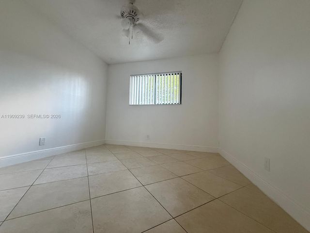 523 Trace Circle 105, Deerfield Beach, FL 33441
