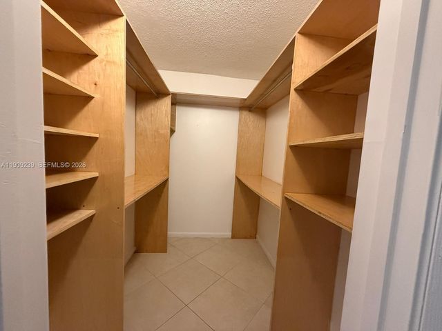523 Trace Circle 105, Deerfield Beach, FL 33441
