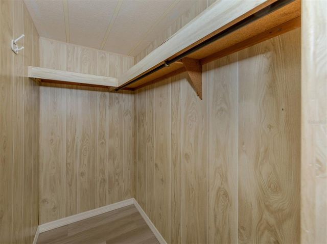 109 LAKEVIEW DRIVE, North Port, FL 34287