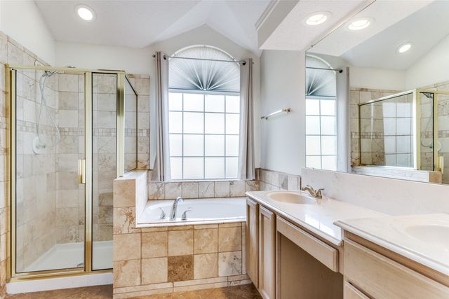 7628 Arbor Ridge Court, Fort Worth, TX 76112