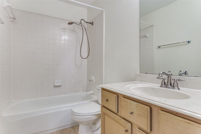 7628 Arbor Ridge Court, Fort Worth, TX 76112