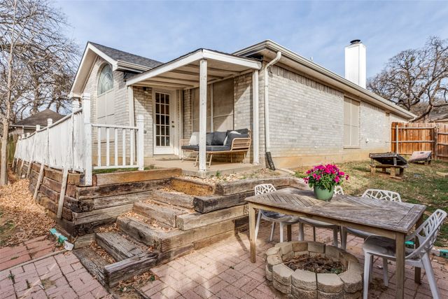 7628 Arbor Ridge Court, Fort Worth, TX 76112