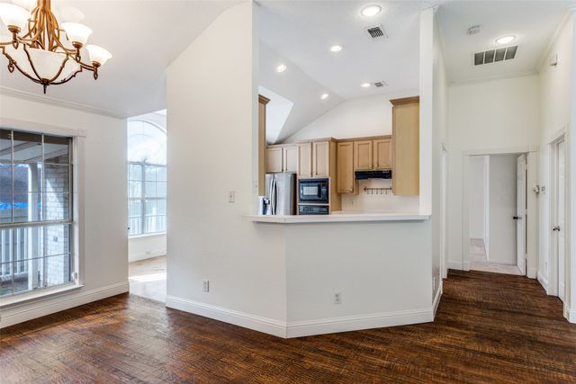 7628 Arbor Ridge Court, Fort Worth, TX 76112