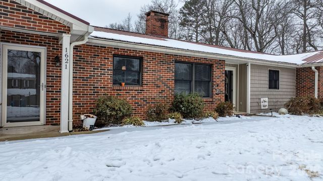 1621 Dakota Drive, Hudson, NC 28638