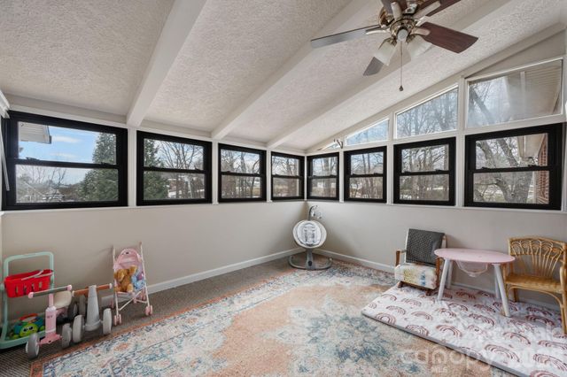 1621 Dakota Drive, Hudson, NC 28638