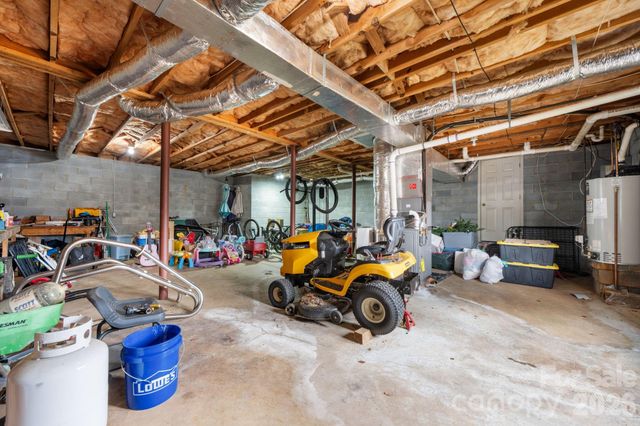 1621 Dakota Drive, Hudson, NC 28638