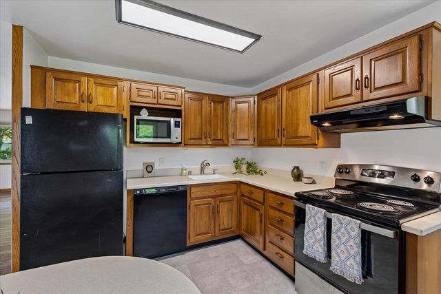 33 Belmont Road, Madison, WI 53714