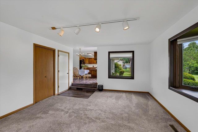 33 Belmont Road, Madison, WI 53714