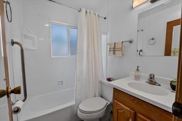 33 Belmont Road, Madison, WI 53714