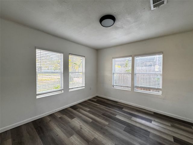 2019 Summer Avenue, Waco, TX 76708