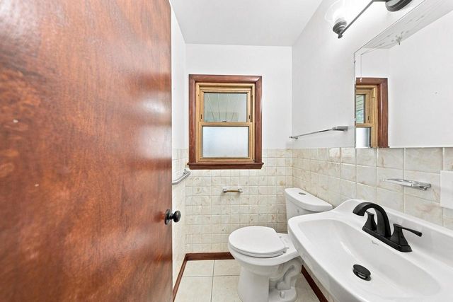 8722 N 52nd STREET, Brown Deer, WI 53223