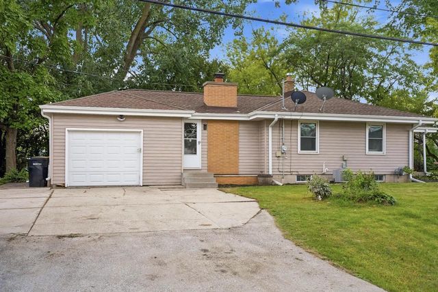 8722 N 52nd STREET, Brown Deer, WI 53223