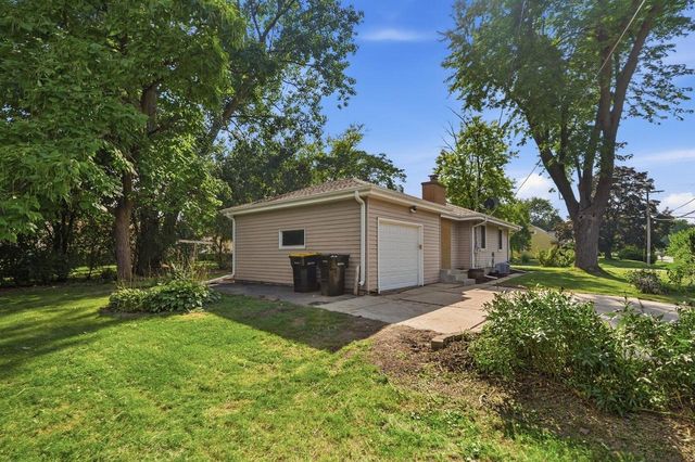 8722 N 52nd STREET, Brown Deer, WI 53223