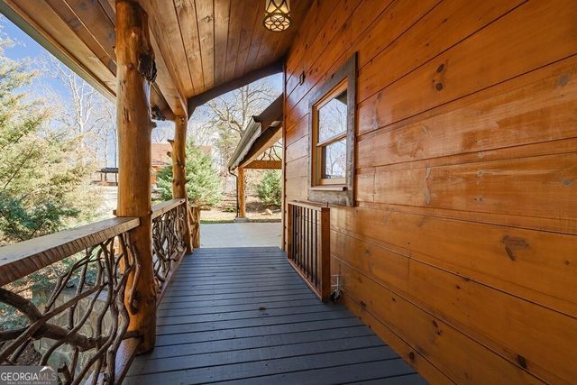 560 Endless View Road, Mineral Bluff, GA 30559