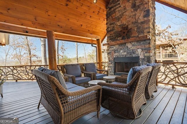 560 Endless View Road, Mineral Bluff, GA 30559