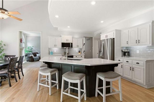 14059 S GALLERY Street, Olathe, KS 66062