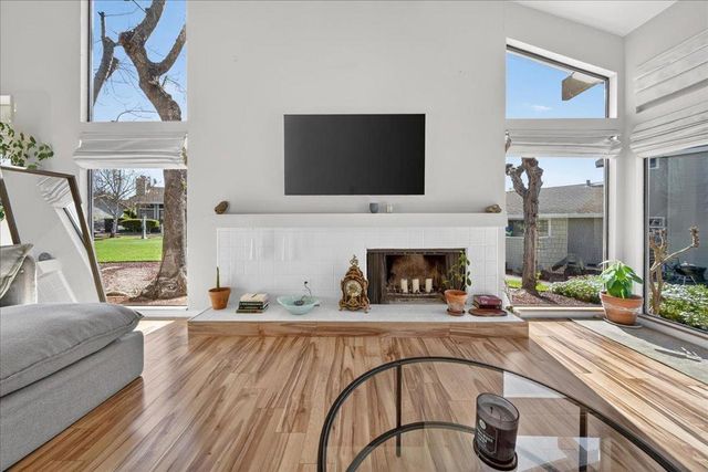 345 Donnas Lane, Hollister, CA 95023