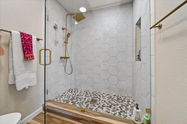 345 Donnas Lane, Hollister, CA 95023