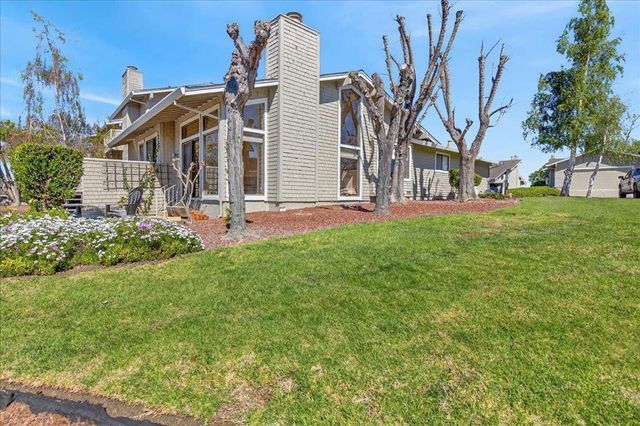 345 Donnas Lane, Hollister, CA 95023