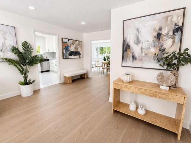 1268 Carlton Avenue, Menlo Park, CA 94025