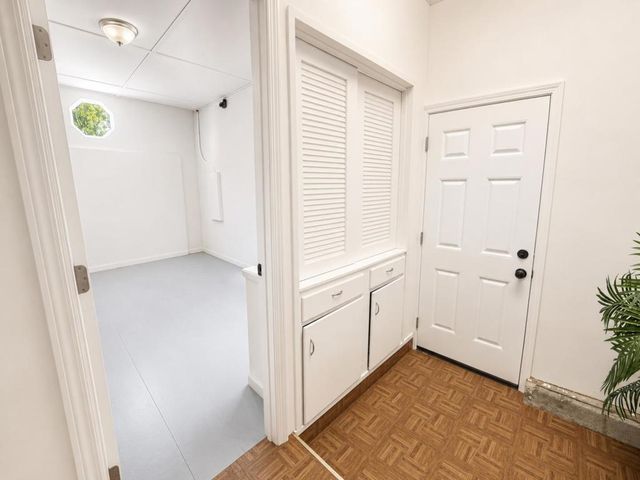1268 Carlton Avenue, Menlo Park, CA 94025