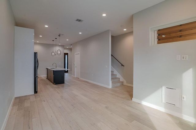 2108 Tillery ST 1105, Austin, TX 78723