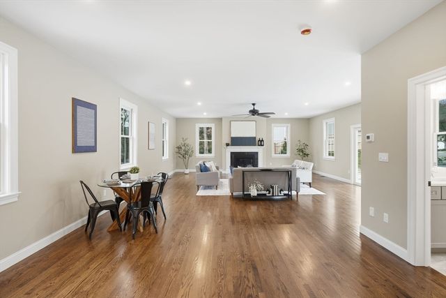 105 Central St, Andover, MA 01810