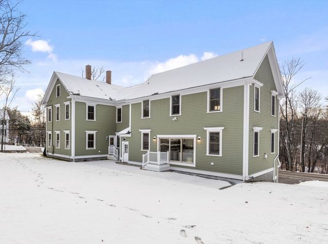 105 Central St, Andover, MA 01810