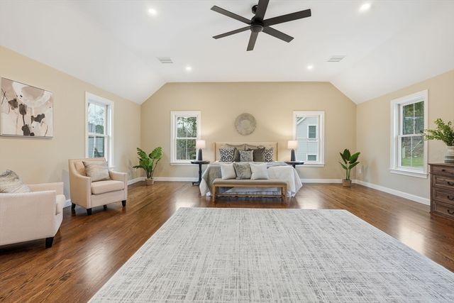 105 Central St, Andover, MA 01810