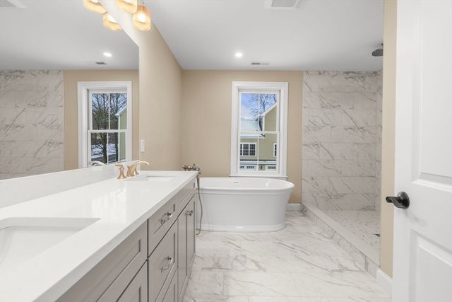 105 Central St, Andover, MA 01810