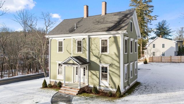 105 Central St, Andover, MA 01810